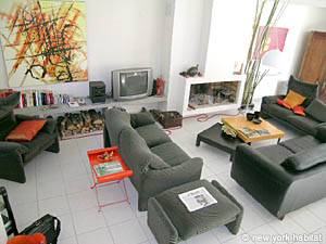 4 Bedroom Rental in Aix en Provence - Marseilles - Living Room