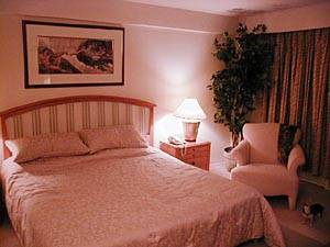 New York Accommodation: 2 Bedroom Rental in Midtown East