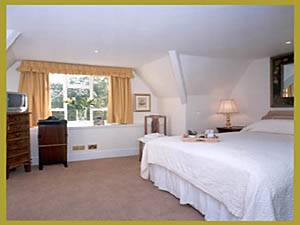 London Accomodation 2 Bedroom Vacation Rental  in Chelsea/ Kensington (LN-312)