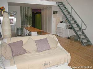 Paris Vacation Rental 1 Bedroom Buttes Chaumont (PA-1364)