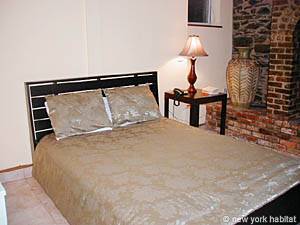 New York Accommodation: 3-bedroom rental in Midtown West (NY-10971)