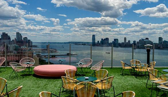 [Image: le-bain-rooftop-bar-high-line-standard-m...an-nyc.jpg]