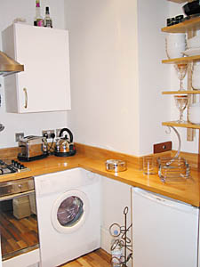 London 2 Bedroom accommodation - kitchen (LN-41) photo 3 of 3