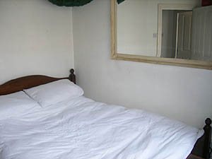 London 2 Bedroom accommodation - bedroom 1 (LN-41) photo 2 of 2