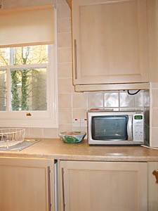London 2 Bedroom accommodation - kitchen (LN-44) photo 1 of 3