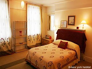 London 4 Bedroom apartment - bedroom 1 (LN-57) photo 1 of 1