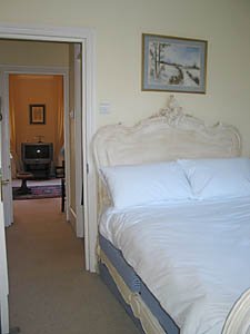 London 1 Bedroom accommodation bedroom photo 7