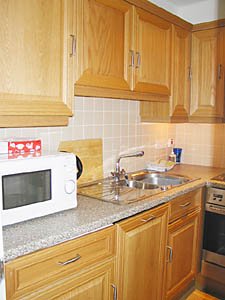London 1 Bedroom accommodation kitchen photo 10