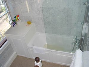 London 1 Bedroom accommodation bathroom photo 12