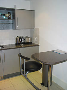 London 2 Bedrooms accommodation - kitchen (LN-69) photo 2 of 5