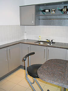 London 2 Bedrooms accommodation - kitchen (LN-69) photo 3 of 5
