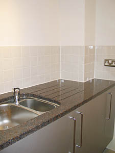 London 2 Bedrooms accommodation - kitchen (LN-69) photo 5 of 5
