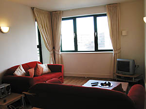 London 1 Bedroom accommodation - living room (LN-72) photo 2 of 8