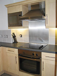 London 1 Bedroom accommodation - kitchen (LN-72) photo 1 of 3