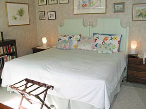London 3 Bedrooms accommodation - bedroom 1 (LN-122) photo 1 of 3