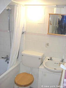 London 2 Zimmer ferienwohnung - badezimmer (LN-151) photo 1 von 1