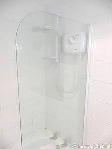 London Studiowohnung wohnungsvermietung - badezimmer (LN-156) photo 3 von 3