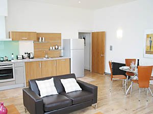 Londra 2 Camere appartamento - soggiorno (LN-207) photo 2 di 3
