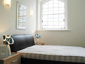 Londra 2 Camere appartamento - camera 1 (LN-207) photo 1 di 3