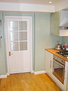 London 1 Bedroom apartment - kitchen (LN-240) photo 4 of 6