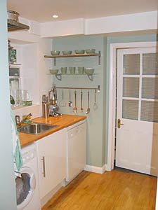 London 1 Bedroom apartment - kitchen (LN-240) photo 5 of 6