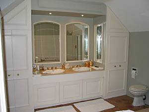 London 3 Bedroom accommodation - bathroom 1 (LN-245) photo 2 of 2