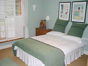 London 3 Bedroom accommodation - bedroom 2 (LN-245) photo 1 of 1