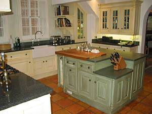 London 3 Bedroom accommodation - kitchen 1 (LN-245) photo 2 of 4