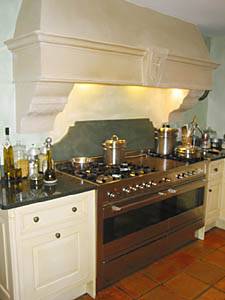 London 3 Bedroom accommodation - kitchen 1 (LN-245) photo 4 of 4