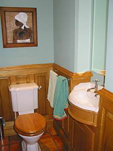 London 3 Bedroom accommodation - bathroom 3 (LN-245) photo 1 of 1
