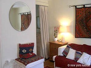 London 1 Bedroom apartment - living room (LN-259) photo 2 of 4