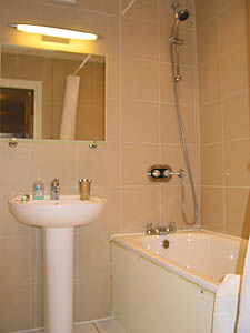 Londres 2 Dormitorios apartamento - ba&ntilde;o 1 (LN-269) photo 1 de 2