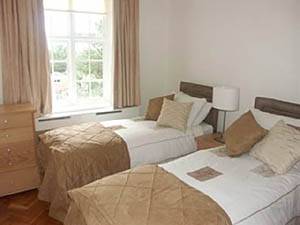 London 3 Bedroom accommodation - bedroom 1 (LN-306) photo 1 of 1