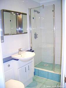 London 3 Bedroom accommodation - bathroom 2 (LN-306) photo 1 of 1