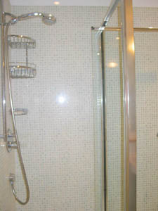 Londres T4 appartements location vacances - salle d'eau 2 (LN-354) photo 1 de 2