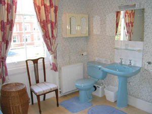 Londra 3 Camere appartamento casa vacanze - bagno 1 (LN-359) photo 2 di 2