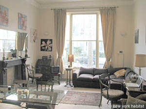 London 1 Bedroom accommodation - living room (LN-448) photo 2 of 5