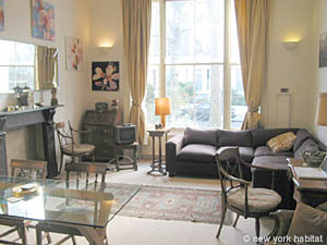 London 1 Bedroom accommodation - living room (LN-448) photo 5 of 5