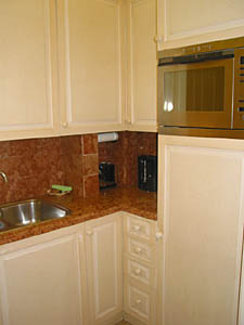 London 1 Bedroom accommodation kitchen photo 5
