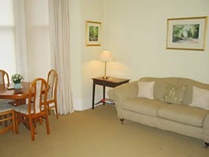 London 2 Zimmer ferienwohnung - wohnzimmer (LN-465) photo 3 von 3