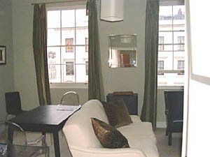 London 2 Bedroom accommodation - living room (LN-469) photo 3 of 3