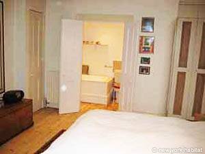 London 2 Bedroom accommodation - bedroom 1 (LN-474) photo 1 of 2
