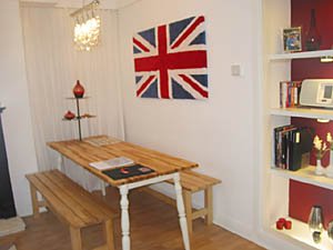 London 3 Bedroom - Duplex accommodation - living room (LN-500) photo 4 of 5