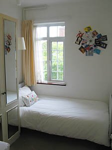 London 3 Bedroom - Duplex accommodation - bedroom 3 (LN-500) photo 1 of 2