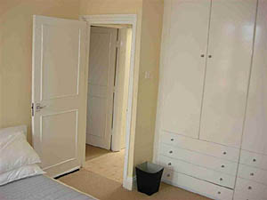 London 2 Bedroom apartment - bedroom 1 (LN-521) photo 1 of 2