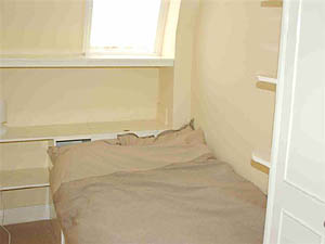 London 2 Bedroom apartment - bedroom 2 (LN-521) photo 1 of 1