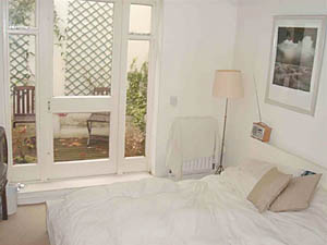 London 2 Bedroom apartment - bedroom 1 (LN-523) photo 1 of 1