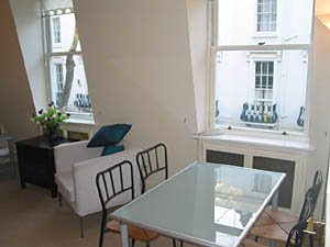 London 2 Bedroom - Duplex apartment - living room (LN-529) photo 3 of 4