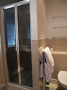 Londres 3 Dormitorios alojamiento - ba&ntilde;o 1 (LN-541) photo 1 de 2