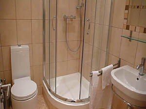 London 3 Zimmer ferienwohnung - badezimmer 2 (LN-550) photo 1 von 1